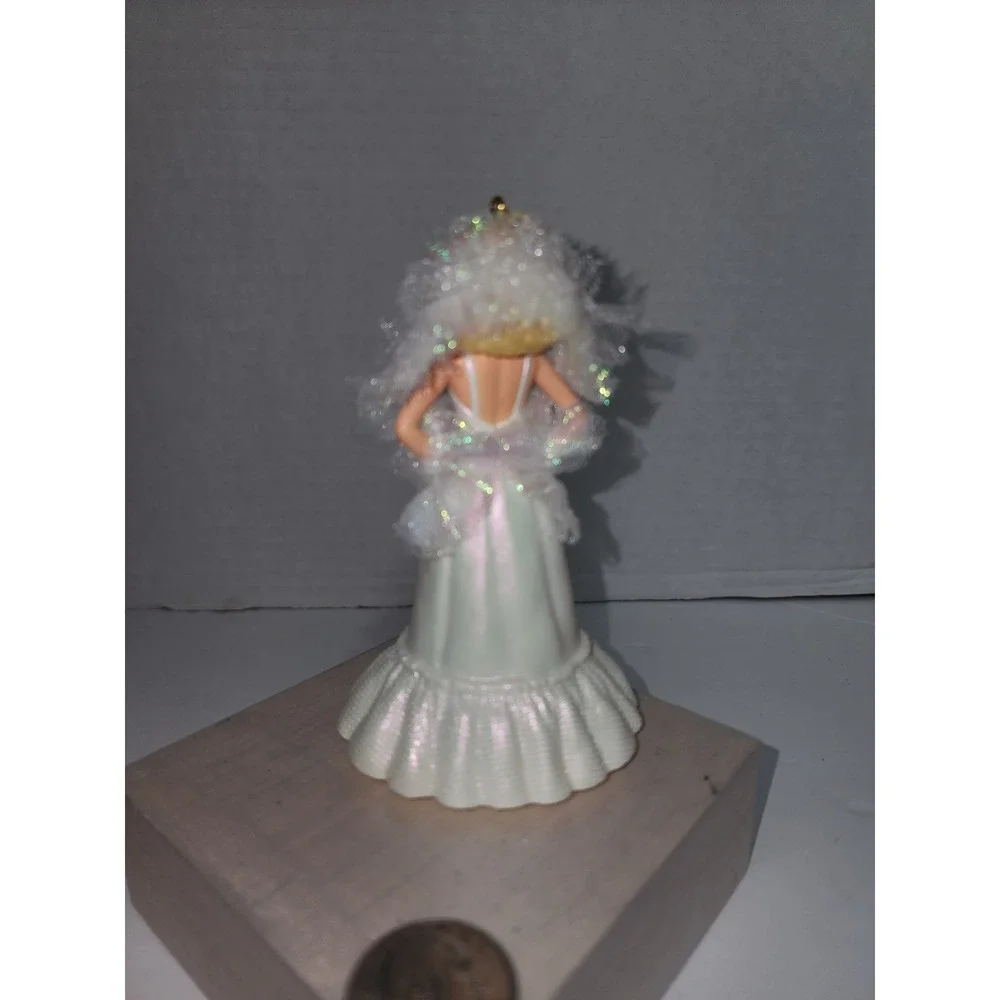 Hallmark Keepsake 2023 Crystal‎ Barbie ornament 1983 doll of the Year - Picture 4 of 7